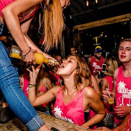 Slumber Party Hostel Phuket Dış mekan fotoğraf