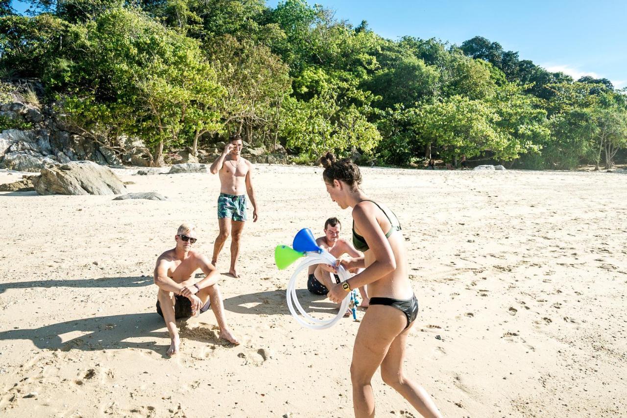 Slumber Party Hostel Phuket Dış mekan fotoğraf